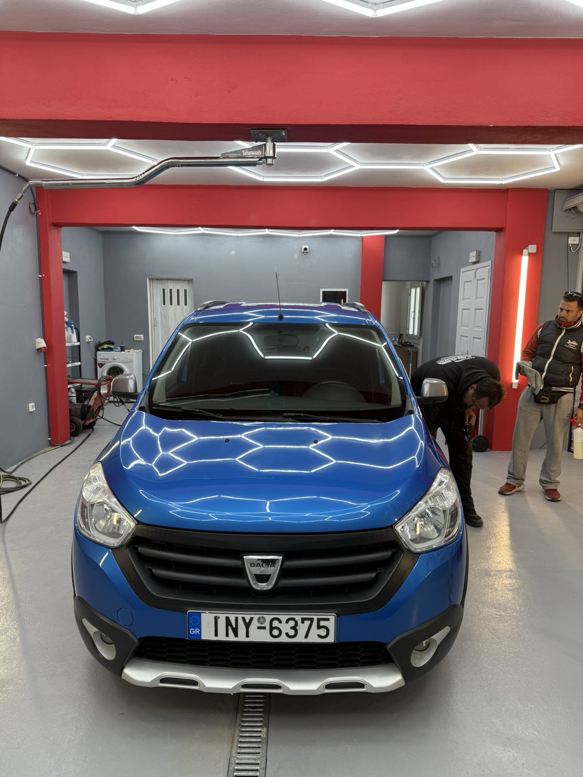 Πλύσιμο μοτοσυκλέτας Σαντορίνη - Εξειδικευμένη φροντίδα μοτοσυκλετών